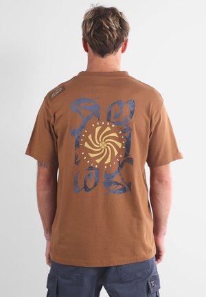 VISION - T-shirt imprimé - spice brown
