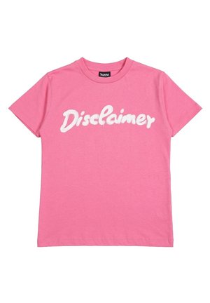 T-shirt rosa a maniche corte con testo in corsivo bianco "Disclaimer" sul petto, con scollo rotondo e cuciture visibili.