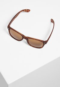 Urban Classics LIKOMA - Slnečné okuliare - brown leo