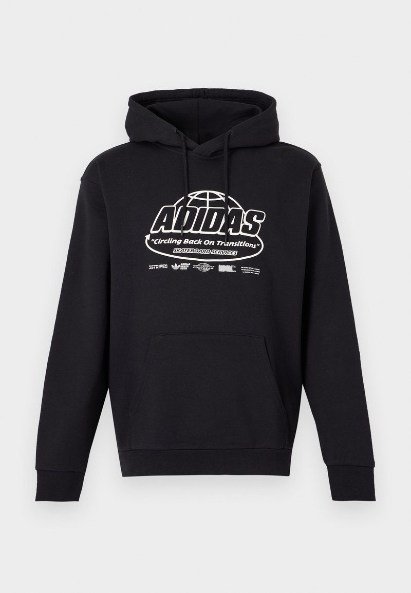 Schwarzer Hoodie mit Fronttasche, Kordelzugkapuze und weißem Adidas-Logo mit einer Weltkugel und dem Text „Circling Back On Transitions Skateboard Services.“