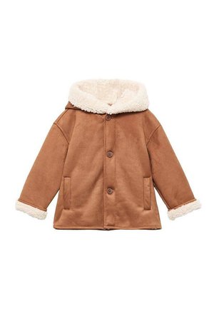 Giacca in finta pelle scamosciata marrone con cappuccio in finta pelliccia color crema, chiusura a bottoni e tasche laterali; presenta una vestibilità comoda e una texture morbida.