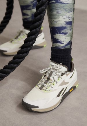 Sportovní boty - brown