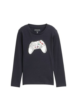 Marineblauw shirt met lange mouwen van katoen, met een grafische afbeelding van een gamecontroller in wit, rood en groen aan de voorkant, ronde halslijn.
