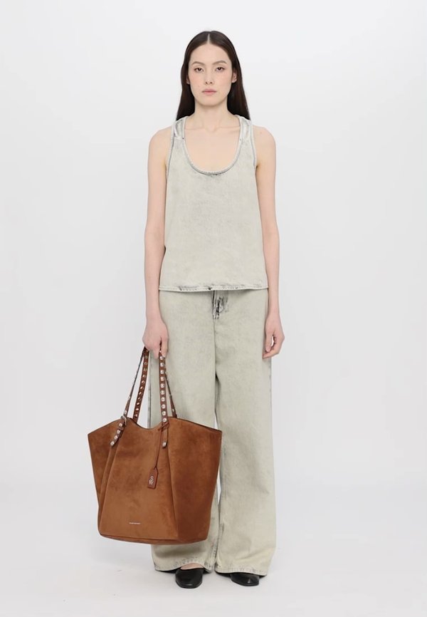 MOON  - Top - manrique2