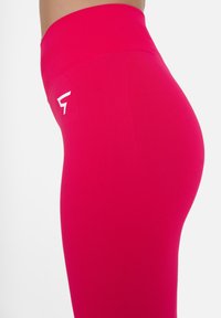 SQUATPROOF Leggings - rose pink