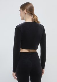 Calliope CROP FRANGIA STRASS - Maglietta a manica lunga - nero