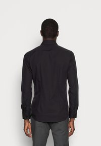 Seidensticker KENT X-SLIM FIT - Camicia elegante - schwarz