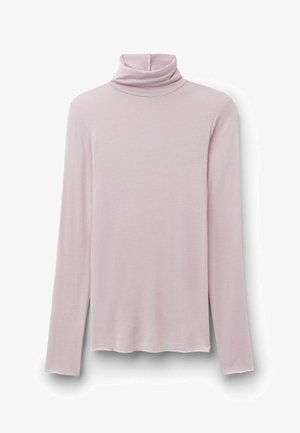 Haut à col roulé à manches longues de couleur rose clair, fabriqué en tissu doux, avec un col ajusté et un ourlet droit. Aucun motif ni accent visible.
