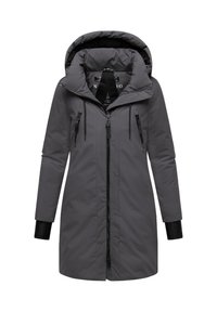 Grijze geïsoleerde parka met een hoge kraag, ritsluiting, voorzakken en elastische manchetten. Glad materiaal met een matte afwerking en gewatteerd ontwerp.