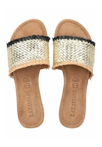 Sandales à glisser tissées en or et noir avec une semelle plate, dotées d'une sangle en cuir tressé et d'une semelle extérieure douce beige.