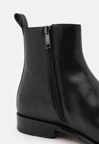 BOSS LIMBER - Botine clasice - black