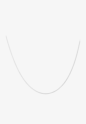 Zilveren ketting, met een dun, soepel ontwerp en een subtiele glans, flexibele schakels en een gelijkmatige oppervlakte structuur.
