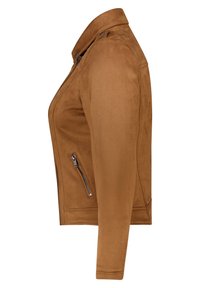 Bruine faux suede jack met een getailleerd ontwerp, zijritszak en een ingesneden kraag. Gladde textuur, lange mouwen en een slanke silhout. 