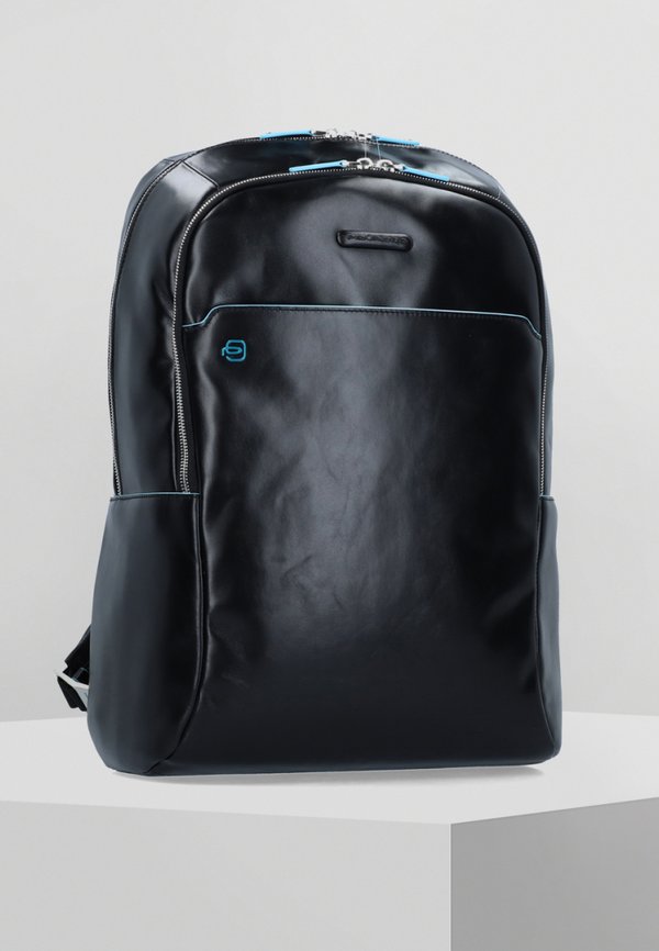 SQUARE  - Tagesrucksack
