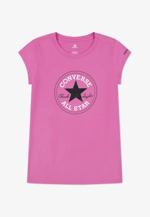 Ružičasta pamučna majica s crnim grafičkim prikazom zvijezde i tekstom "Converse All Star", okrugli izrez i kratki rukavi. Mekana tekstura.