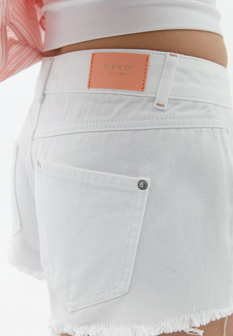Damen Kleider | OXXO MIT FRANSIGEM SAUM Jeans Shorts white/weiß - IJ60315 Damen Kleider | OXXO MIT FRANSIGEM SAUM Jeans Shorts white/weiß - IJ60315