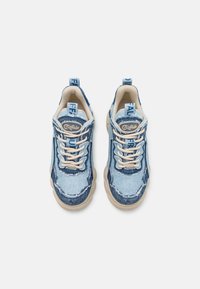 Buffalo CHAI - Sneakers - light blue