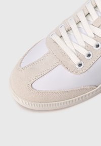 Calvin Klein LOW CUPSOLE LACE UP - Tossud - triple bright white