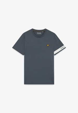 Lyle & Scott, LYLE & SCOTT SS T-SHIRTS SPORTS SLEEVE BRANDED T-SHIRT - T-shirts print - y turbulence