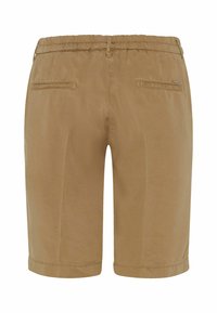 Knee-length hnědé šortky vyrobené z lehké tkaniny, s elastickým páskem a dvěma zadními kapsami s jemným logem.