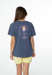 Protest Shorts - sunny dayyellow