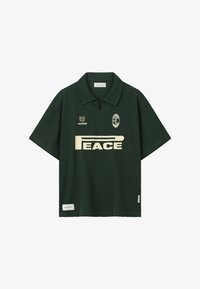 Sélectionné, bottle green