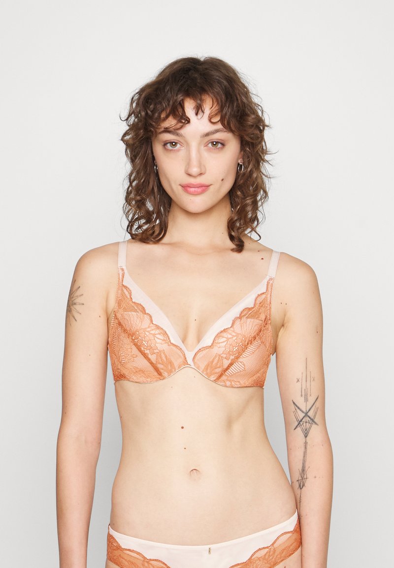 Chantelle MIDNIGHT FLOWERS BRA - Sutiã triangular - mocha bisque