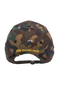 Camo-Baseballmütze mit einem verstellbaren Hinterverschluss, gelber "CSBL RACING TEAM" Stickerei und einer Mischung aus Grüntönen und Brauntönen im Stoff.