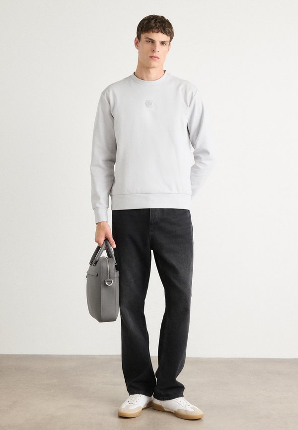 FUTURE - Sweatshirt2