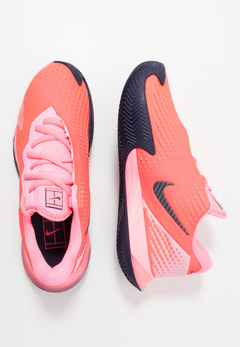 Nike Performance Court Air Zoom Vapor Cage 4 Clay Clay Court Tennis Shoes Laser Crimson Blackened Blue Pink Zalando Ie