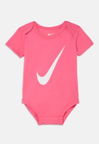 Body rosa de algodão com mangas curtas, gola redonda e um grande logótipo branco da Nike Swoosh na frente.