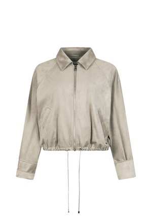 Giacca bomber in camoscio beige chiaro con cerniera frontale, due tasche laterali, colletto a punta e coulisse regolabile all'orlo.