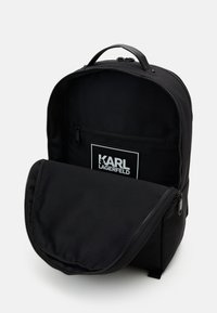 KARL LAGERFELD K/PASS - Hátizsák - black