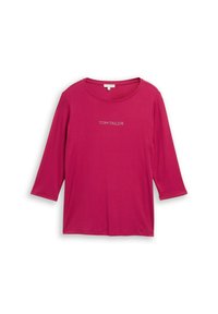 Fuchsia Langarm-T-Shirt aus weicher Baumwolle, mit Rundhalsausschnitt und einem silbernen 'TOM TAILOR' Logo auf der Vorderseite.