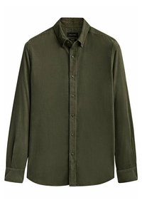 Chemise à manches longues olive avec boutons, col et poignets, en tissu doux, présentée à plat sur un fond blanc.