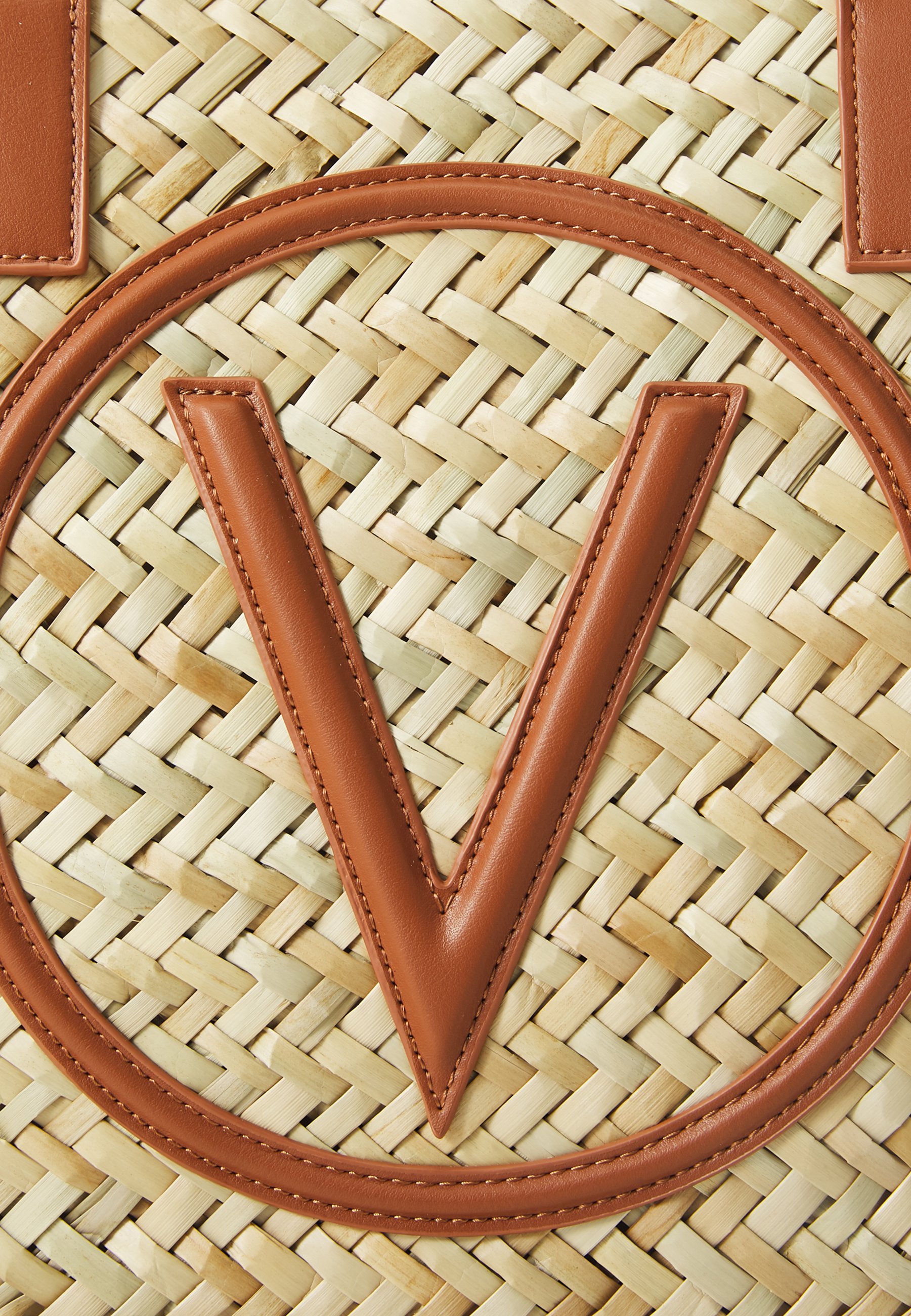 新作【Valentino Bags】SAMUELA ロゴ ストロートートバッグ Valentino Samuela Woven Straw Shopper Bag, Orange - McElhinneys