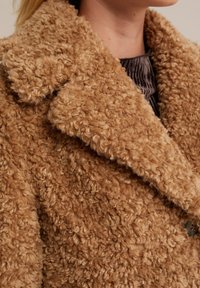 WE Fashion Abrigo de invierno - brown
