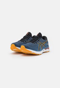 ASICS GEL NIMBUS 24 - Løbesko til landevejen - azure/amber