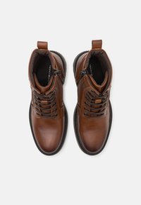 Tommy Hilfiger COMFORT BOOT - Snørestøvletter - winter cognac