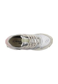 Light gray sneaker with pink accents, featuring a textured upper, lace-up design, and visible brand logo on the tongue.