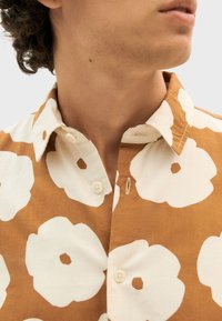 Thinking Mu TOM - Overhemd - light brown