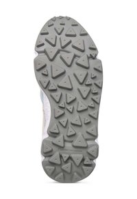 Suela de zapatilla con una superficie de goma gris que presenta patrones en forma de triángulo y el texto "Flower Mountain" en el lateral, texturizada para mayor agarre.