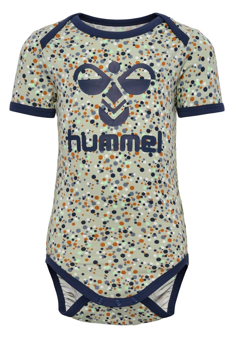 Kurzärmliger Bodysuit in Mintgrün mit einem verstreuten Punktmuster in Orange, Marineblau und Grau. Mit einem marineblauen Saum und Druckknopfverschluss am unteren Ende.