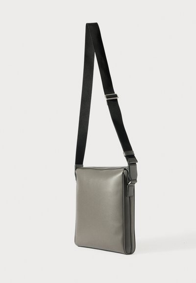 Bally MYTHOS CROSS - Ülerinna-kott - mid grey