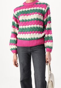 YAS Sweter