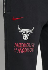 Nike Performance NBA CHICAGO BULLS CITY EDITION PANT - Article de supporter - black/noir 