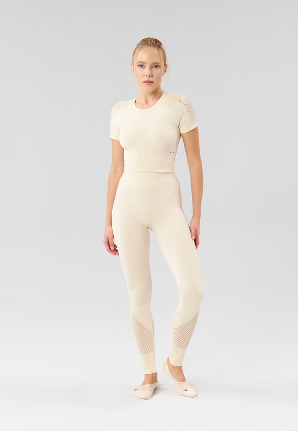 SEAMLESS  - Basic T-shirt - beige4