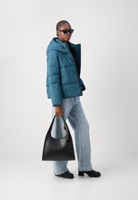 Ecoalf JACKET WOMAN - Vinterjakke - plumb