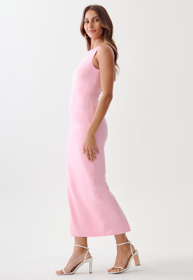TUSSAH ADISON - Maxi dress - pale pink/light pink - Zalando