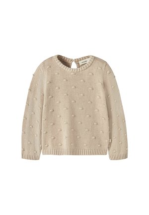 Beige gebreide trui met verhoogd stippenpatroon, lange mouwen, geribbelde boorden en zoom, en een kleine knoopsluiting aan de achterkant van de halslijn.